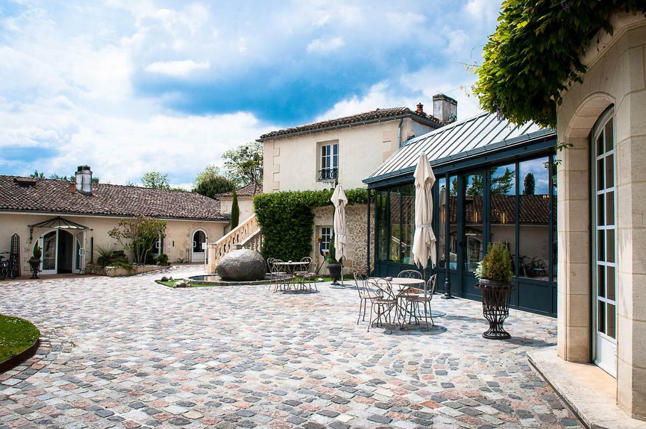 Hotel Domaine de Larchey Saint-Médard-dʼEyrans Exterior foto